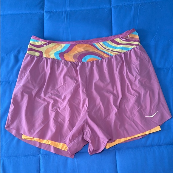 Hoka 2 in 1 Skyguide Running Shorts Womens Sz XL in Beet Root! - Picture 4 of 10